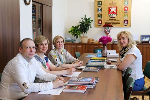 Делегация Управления по охране объектов культурного наследия РК посетила КарНЦ РАН 8 июня