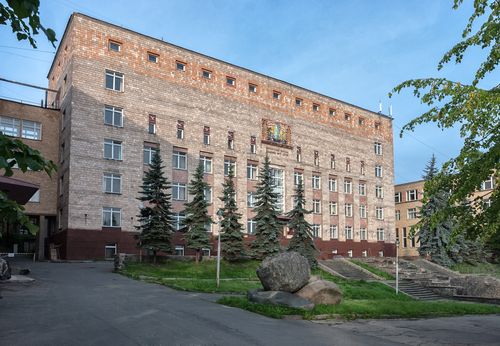 Здание КарНЦ РАН на ул. Пушкинской, г. Петрозаводск. Фото И. Георгиевского Здание КарНЦ РАН на ул. Пушкинской, г. Петрозаводск. Фото И. Георгиевского