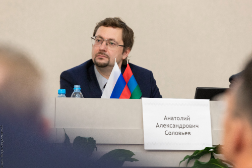 И.о. председателя Научного совета РАН по изучению Арктики и Антарктики, директор Геофизического центра РАН член-корр. РАН Анатолий Соловьев И.о. председателя Научного совета РАН по изучению Арктики и Антарктики, директор Геофизического центра РАН член-корр. РАН Анатолий Соловьев